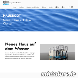 Darüber hinaus ist unser Haus auf dem Wasser autark, verfügt über eine interne Kanalisation, warmes und kaltes Wasser, Heizung und Klimaanlage. Das Hausboot kann auch nahtlos an die in den Marinas übliche externe Stromversorgung (Wasser, Strom) angeschlossen werden. Sie können ein Luxus-Suite-Besitzer werden und unabhängig von Pandemie-Belastungen, anderen Personen, schwankenden Preisen und Hotelbelegung sein. Gebaut mit Materialien, die alle erforderlichen Atteste und Zertifikate besitzen. Es verfügt über eine individuelle Fahrgestellnummer, die in der gesamten Europäischen Union akzeptiert wird! Für das Aufstellen auf Wasser oder anderen Grundstücken, für die ein Bauverbot gilt, ist keine zusätzliche Genehmigung erforderlich. 